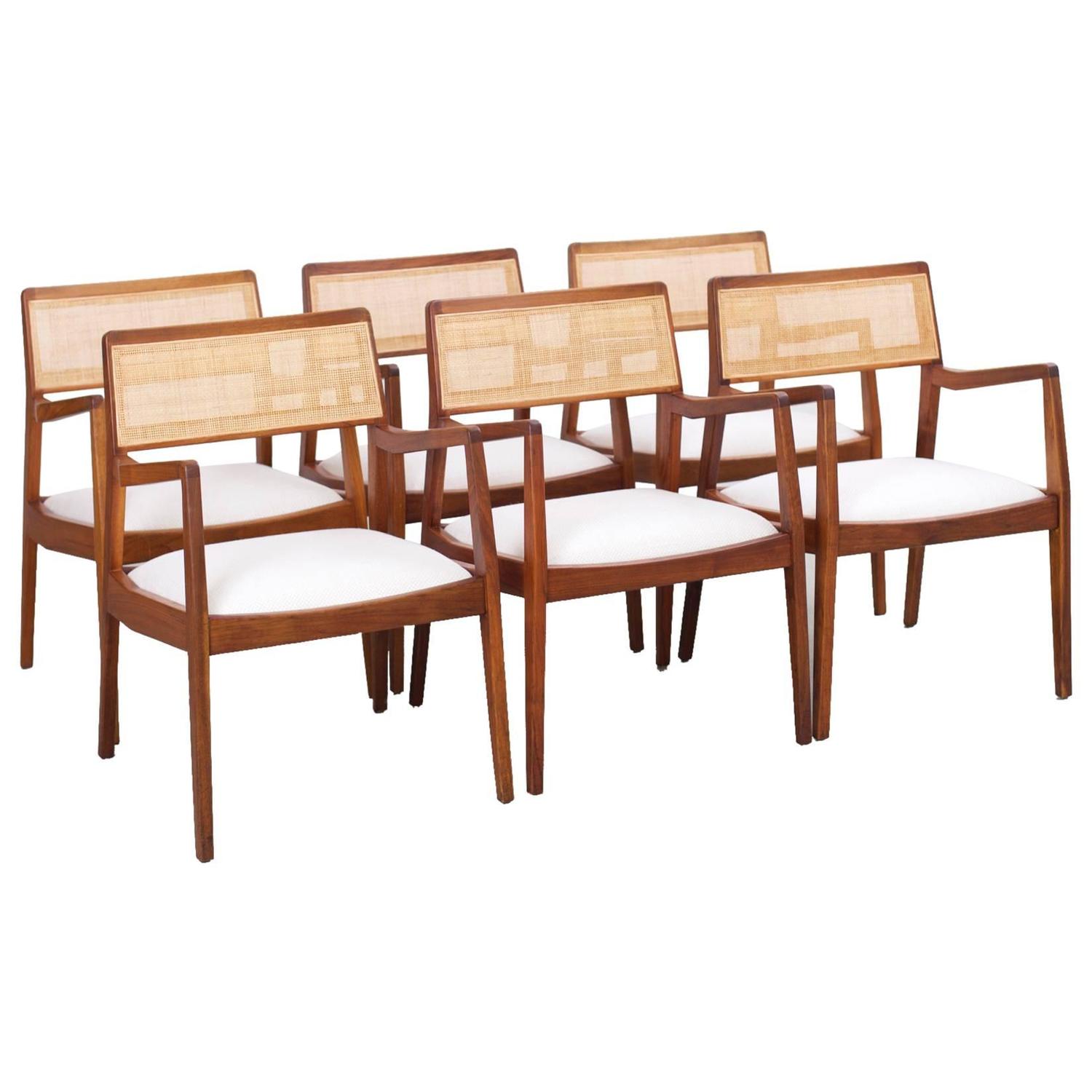 华体app网页版 - 坐具|餐椅|办公家具|华体（中国）家具|risom 椅子
