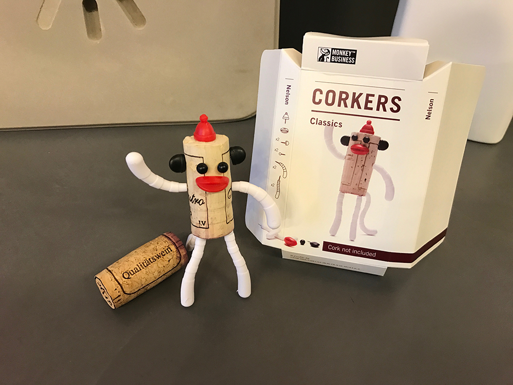 华体app网页版 - 附件|饰品|办公家具|华体（中国）家具|Corkers经典玩偶