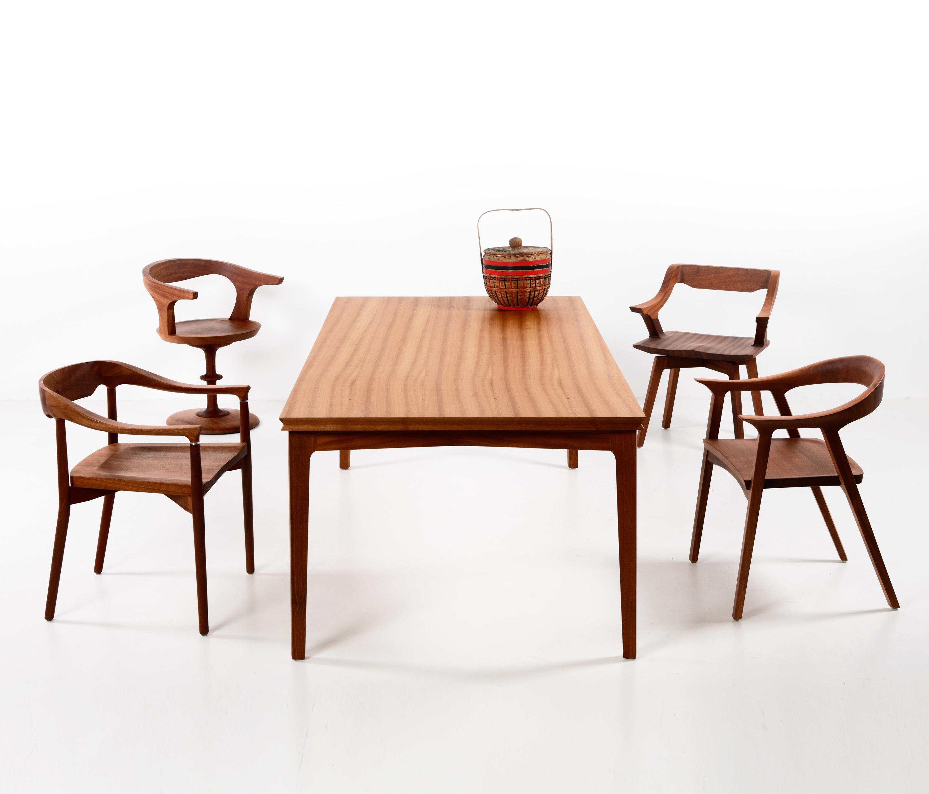 华体app网页版 - 坐具|餐椅|办公家具|华体（中国）家具|New Legacy Donna Chair