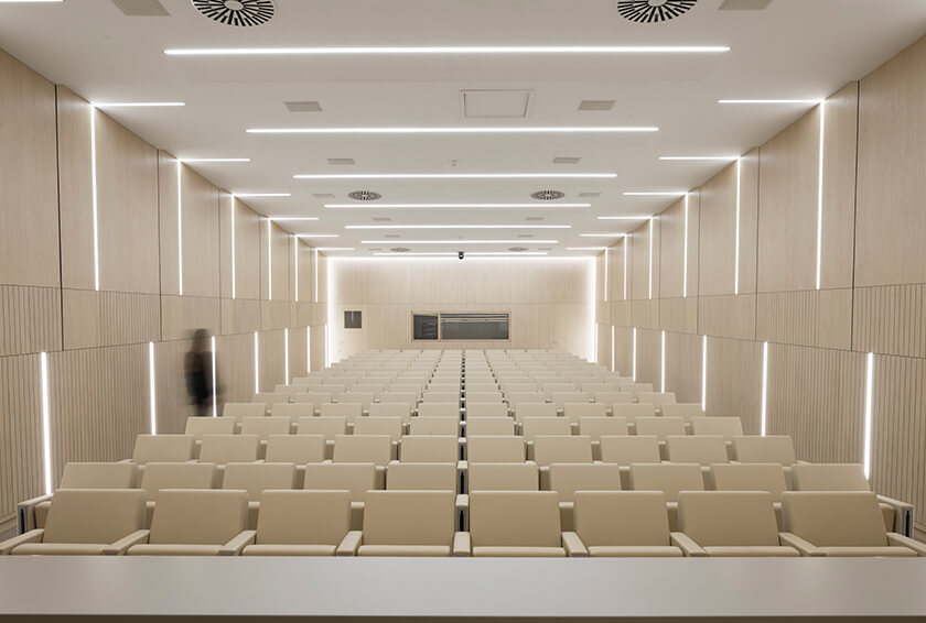 公共座椅|礼堂椅|办公家具|华体（中国）家具|C100 剧院/礼堂椅