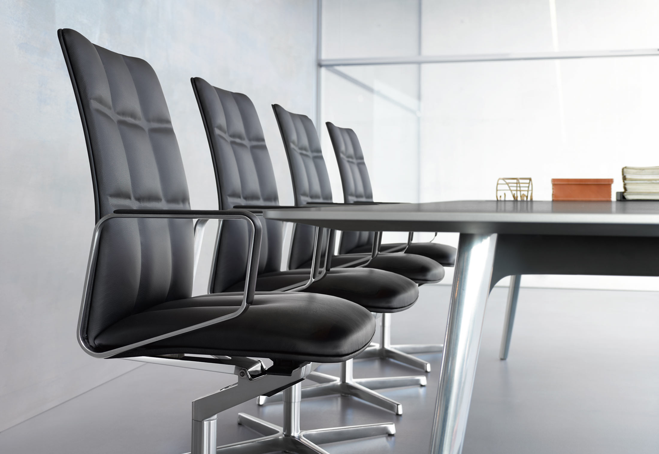 办公椅|现代真皮会议椅|办公家具|华体（中国）家具|LEADCHAIR EXECUTIVE会议椅