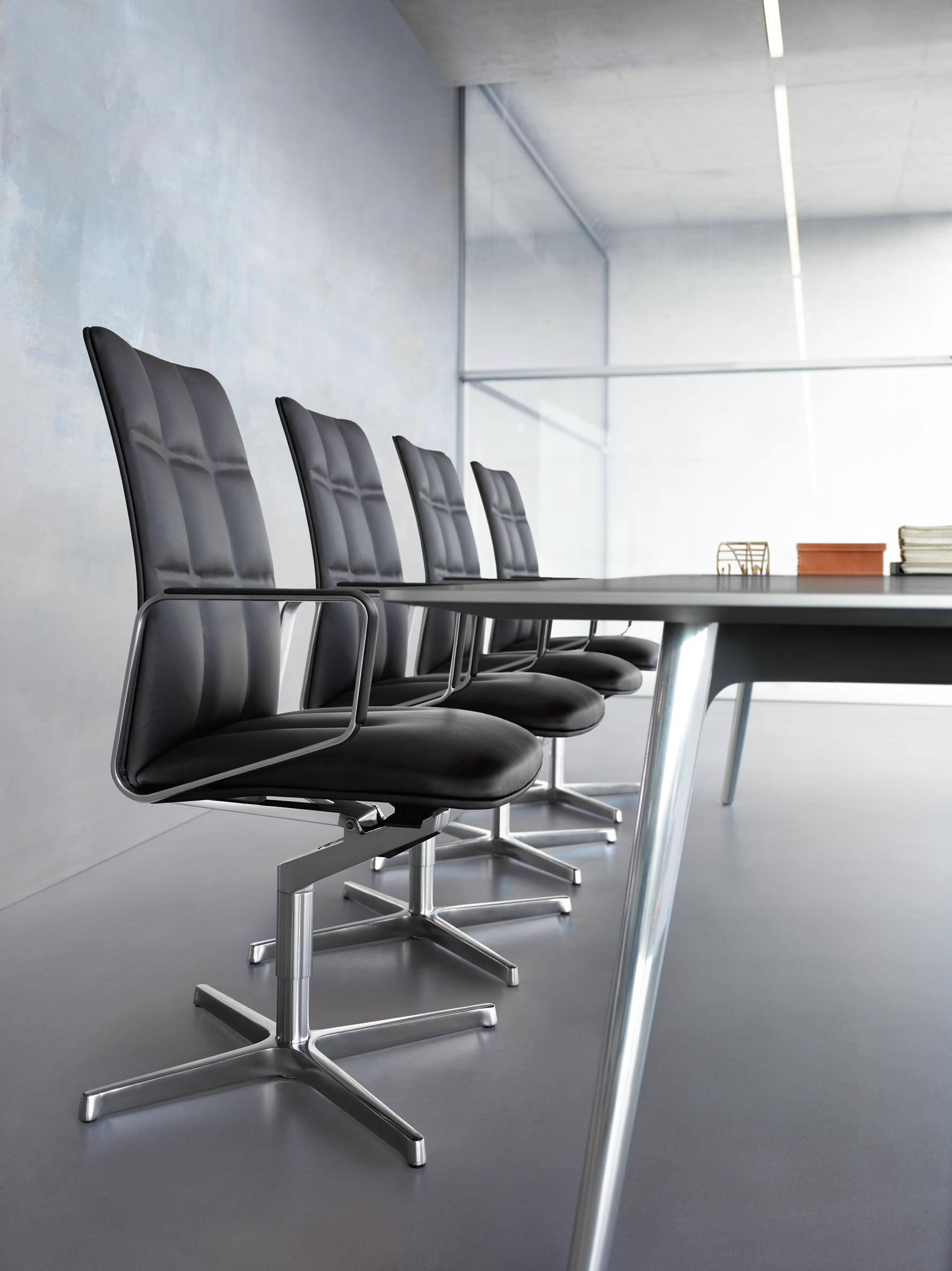 办公椅|现代真皮会议椅|办公家具|华体（中国）家具|LEADCHAIR EXECUTIVE会议椅