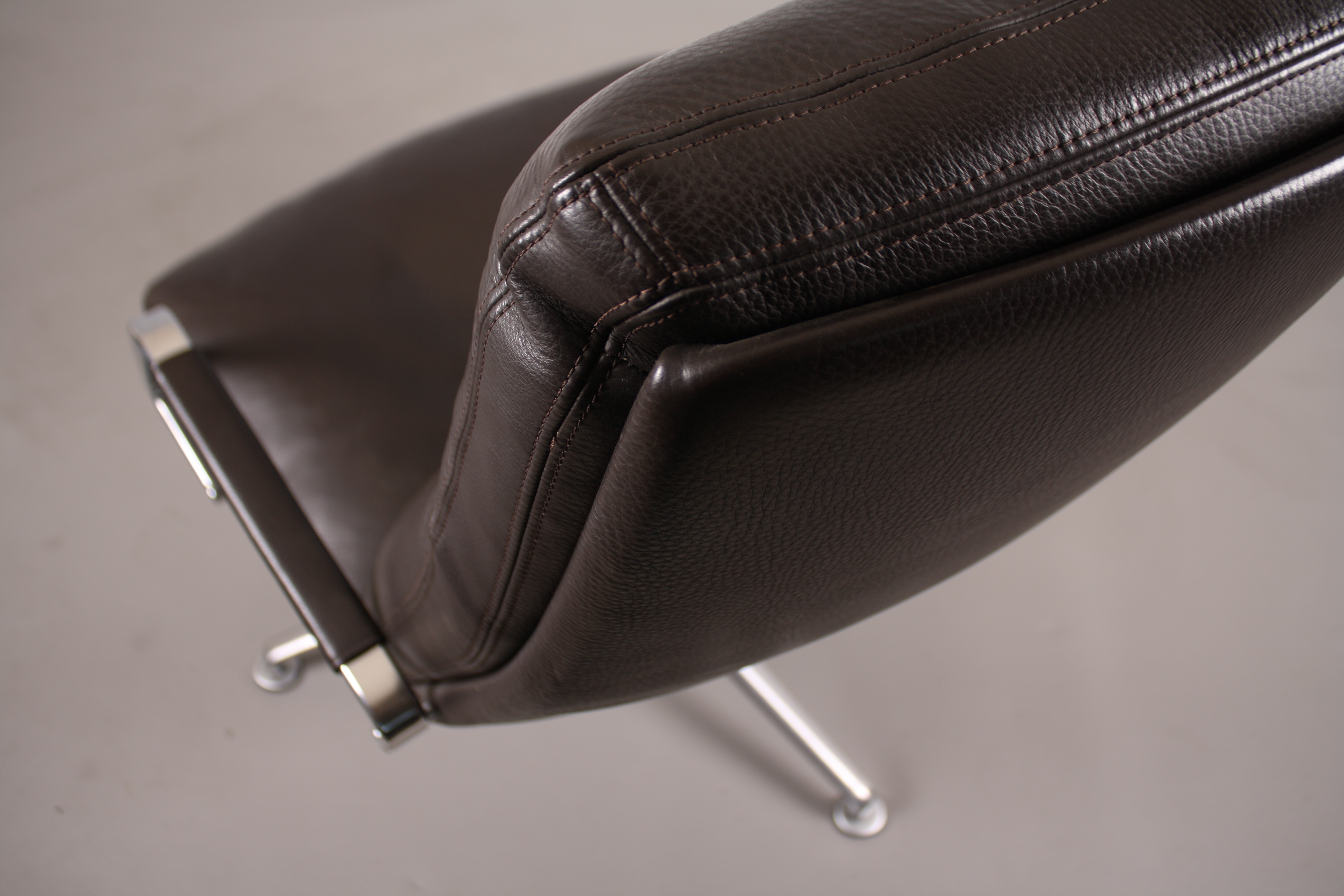 办公椅|现代真皮中班椅|办公家具|华体（中国）家具|FK 86 Lounge.