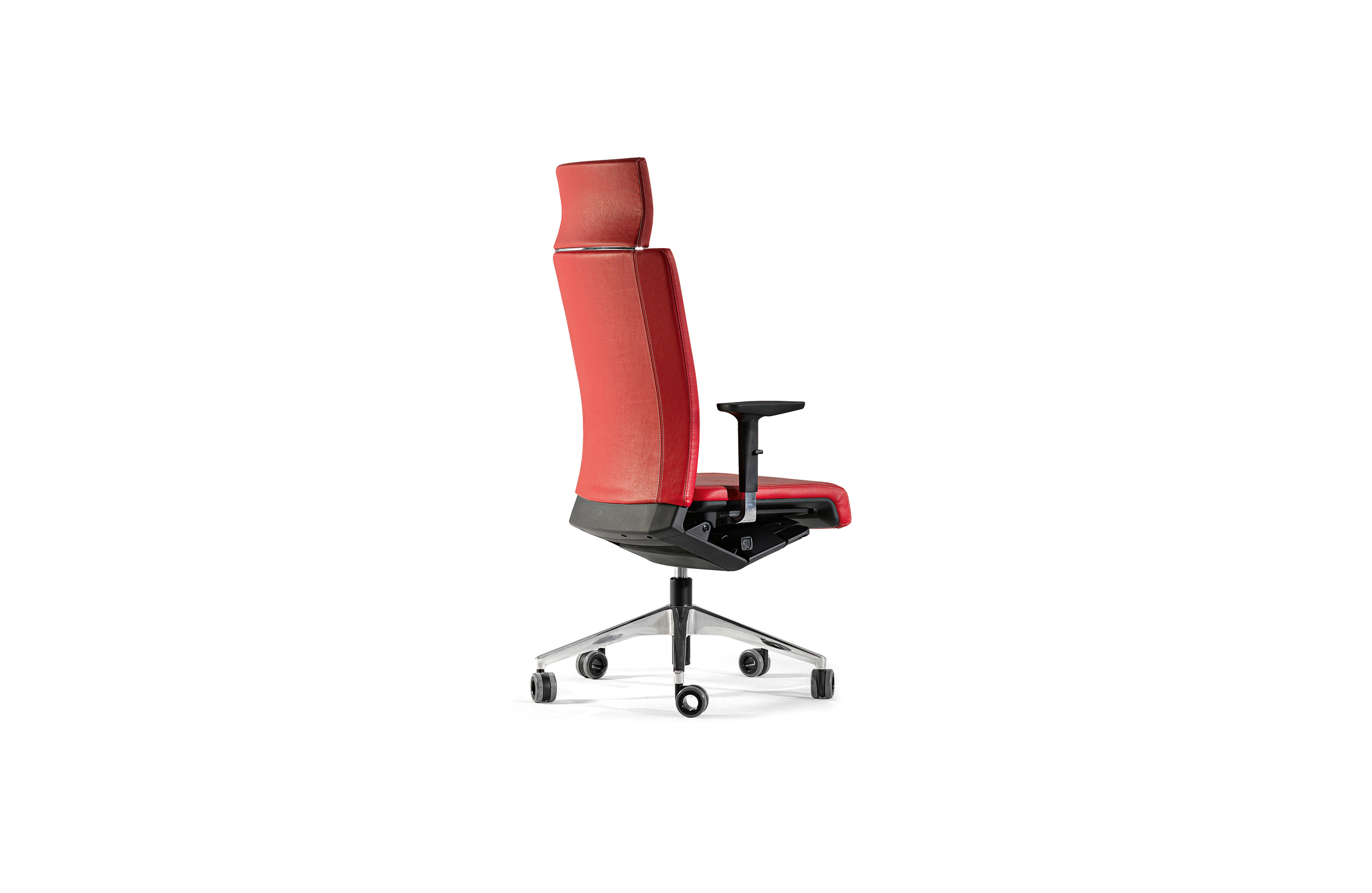 办公椅|现代真皮中班椅|办公家具|华体（中国）家具|WINNER大班椅系列
